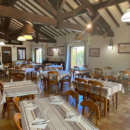 Auberge Chez Tante Ursule Cambo-les-Bains Bagian luar foto