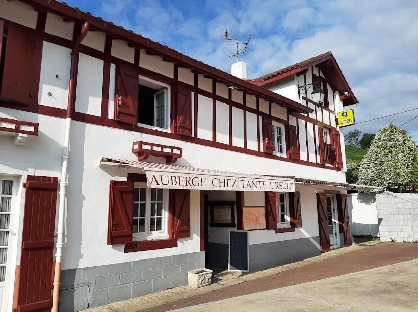 Auberge Chez Tante Ursule Cambo-les-Bains Bagian luar foto