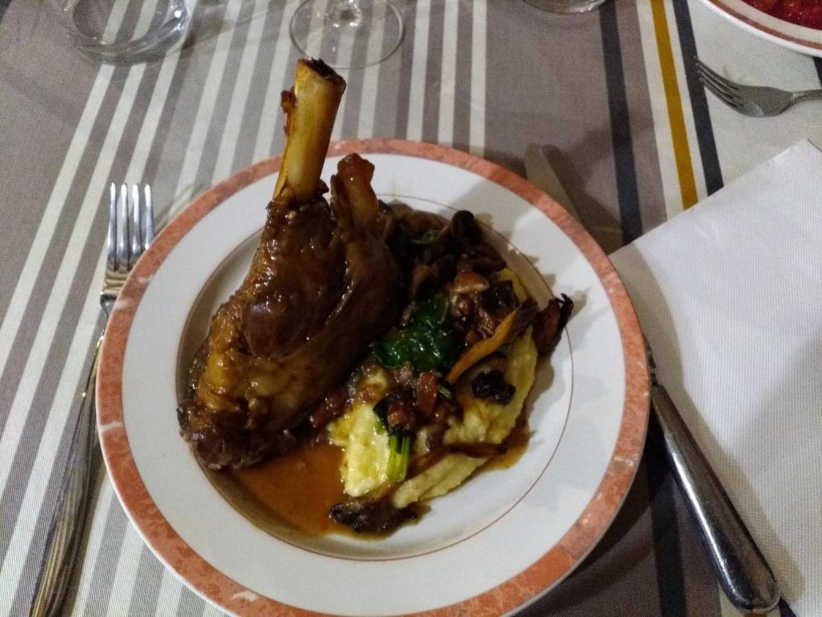 Auberge Chez Tante Ursule Cambo-les-Bains Bagian luar foto