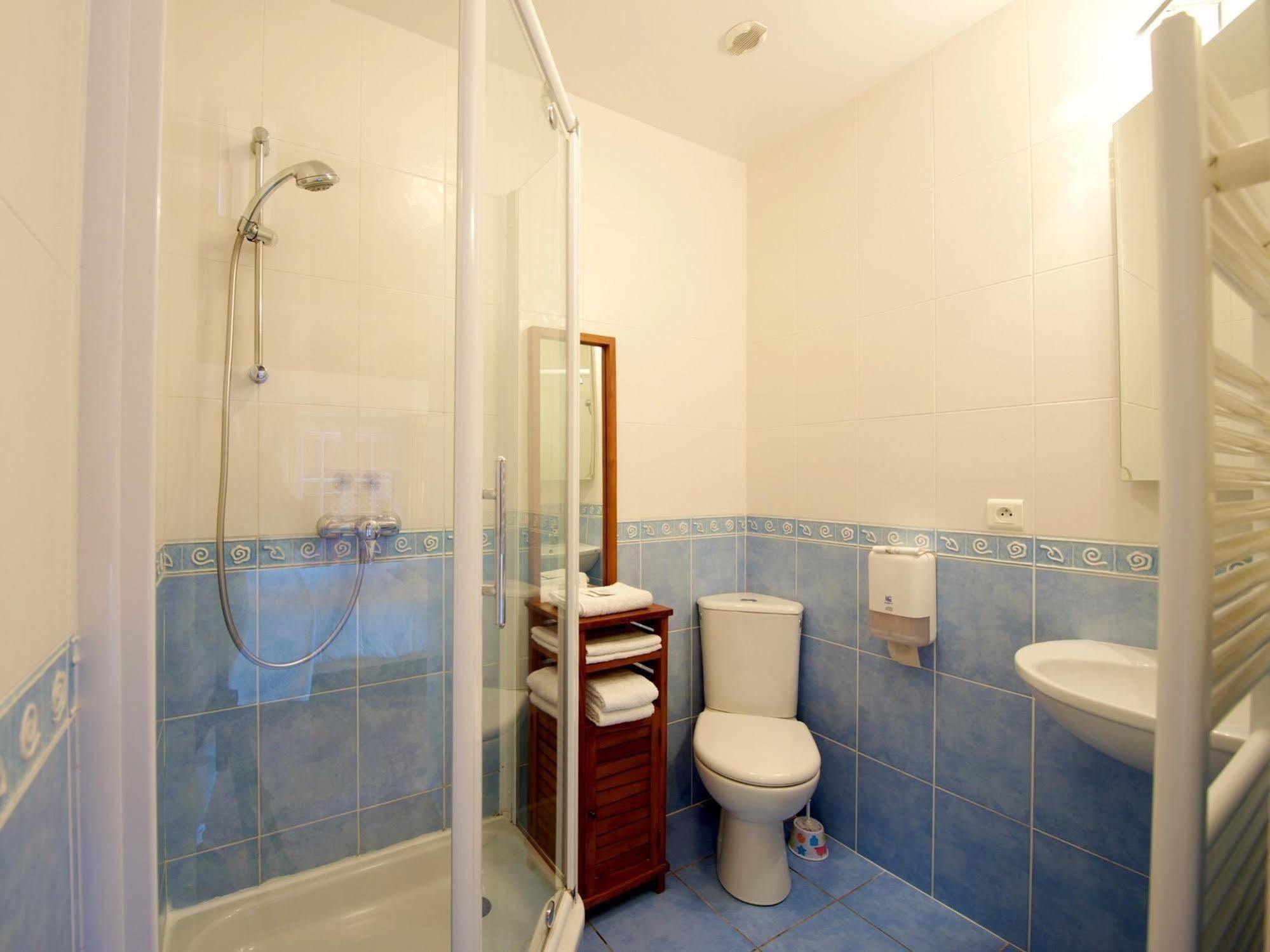 Auberge Chez Tante Ursule Cambo-les-Bains Bagian luar foto