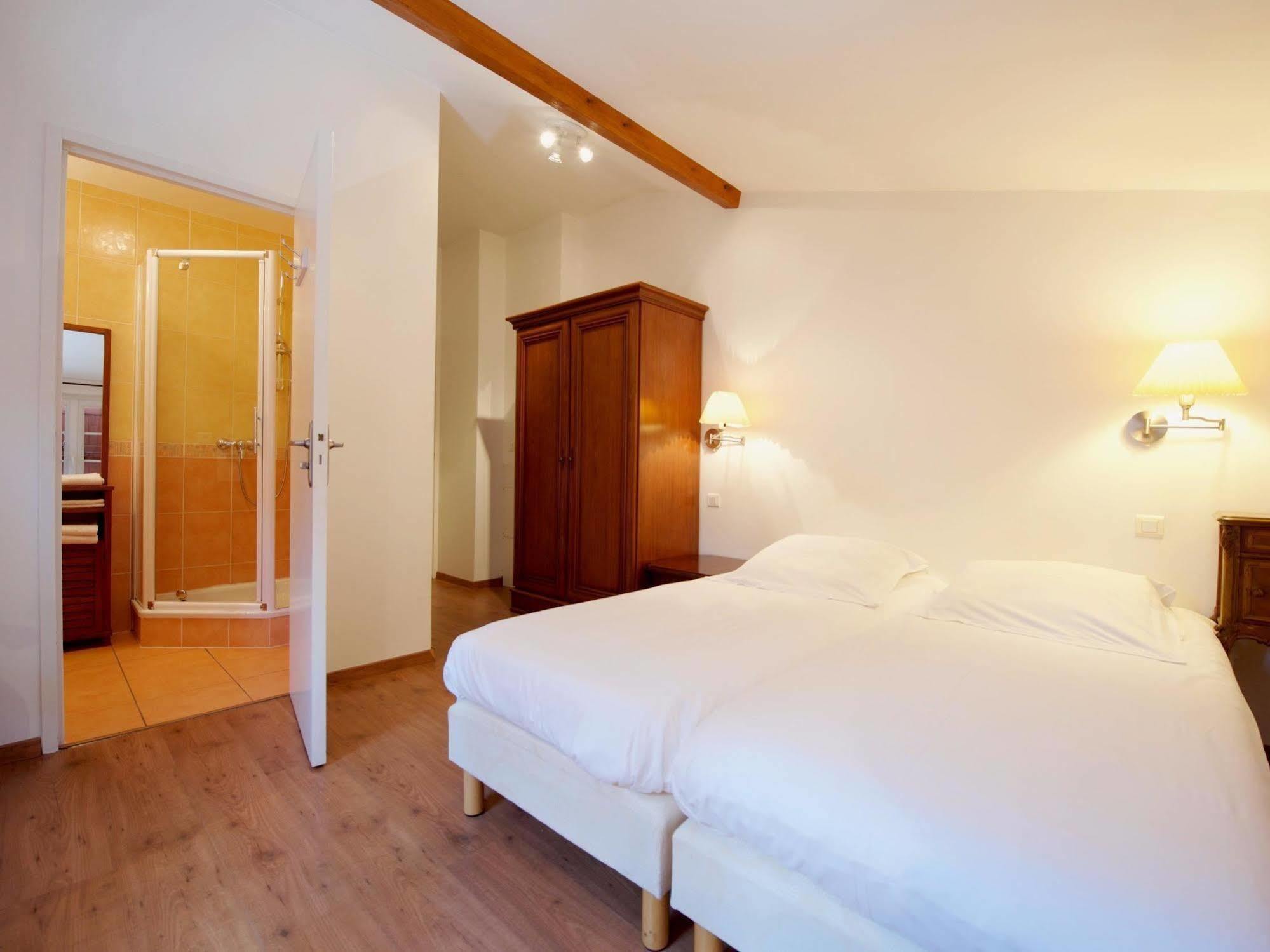Auberge Chez Tante Ursule Cambo-les-Bains Bagian luar foto