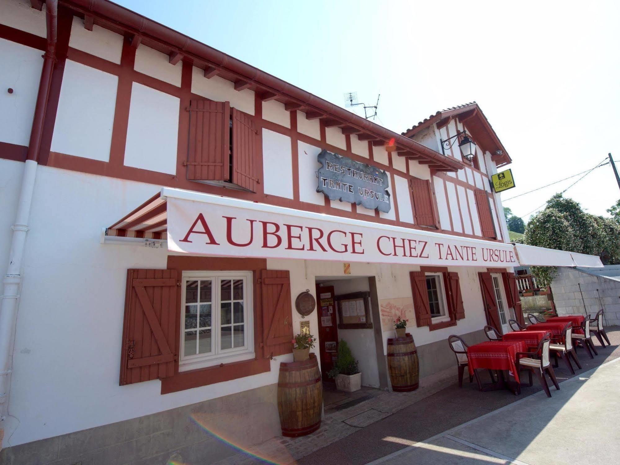 Auberge Chez Tante Ursule Cambo-les-Bains Bagian luar foto
