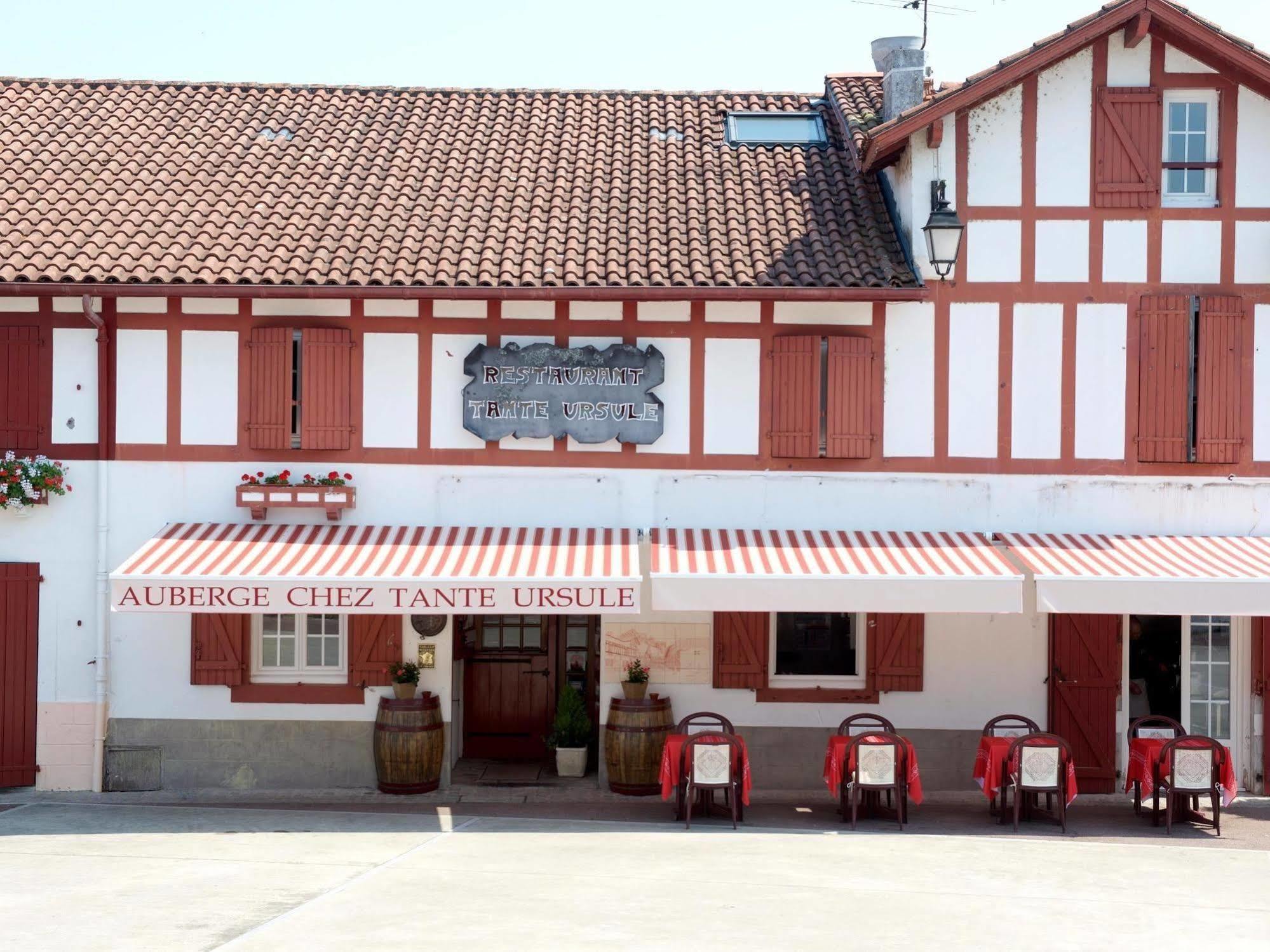 Auberge Chez Tante Ursule Cambo-les-Bains Bagian luar foto