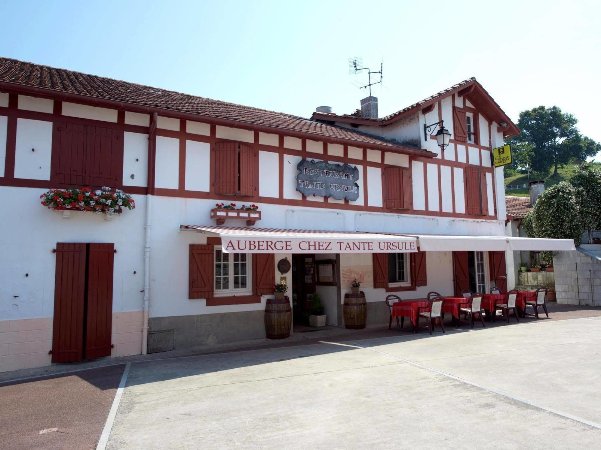 Auberge Chez Tante Ursule Cambo-les-Bains Bagian luar foto