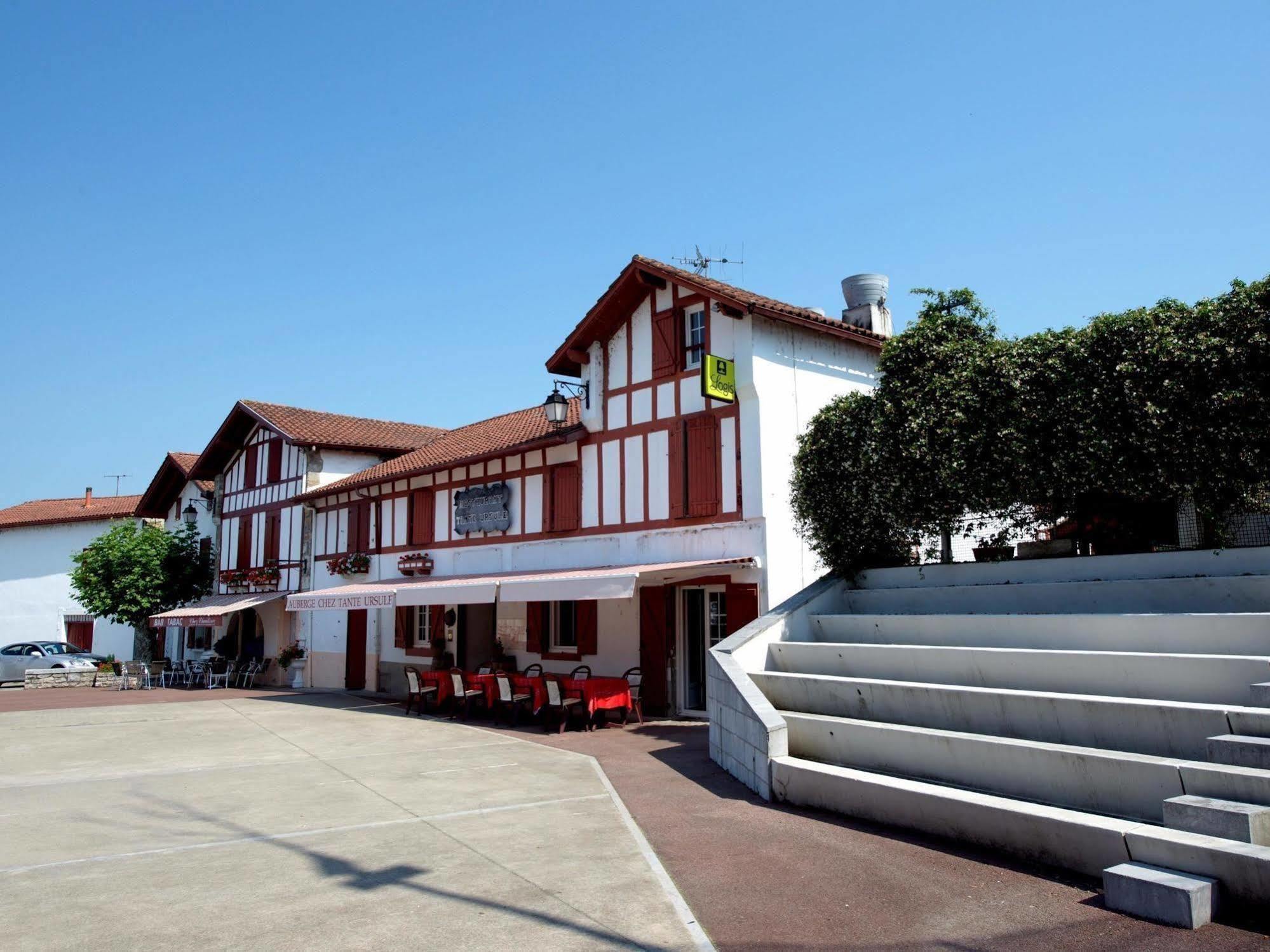 Auberge Chez Tante Ursule Cambo-les-Bains Bagian luar foto